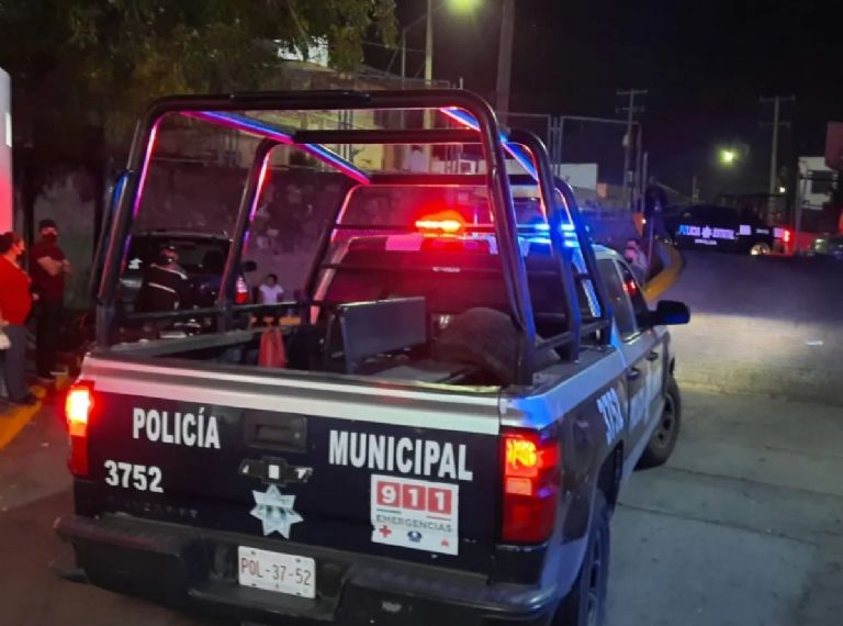 Hallan cuerpo con huellas de tortura en carretera de Culiacán