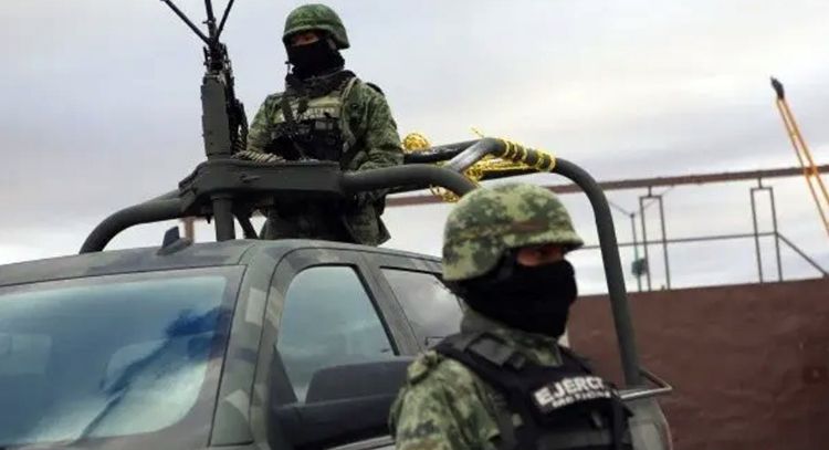 VIDEO: Fuerte explosión de narcolaboratorio deja siete militares lesionados en Sinaloa