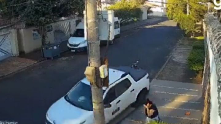 FUERTES IMÁGENES: Camioneta arrolla a delincuente que atacó a una mujer en Brasil