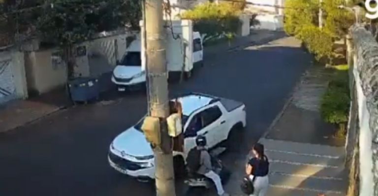 Camioneta Arrolla a Delincuente que Intentaba Robar a Enfermera en Brasil