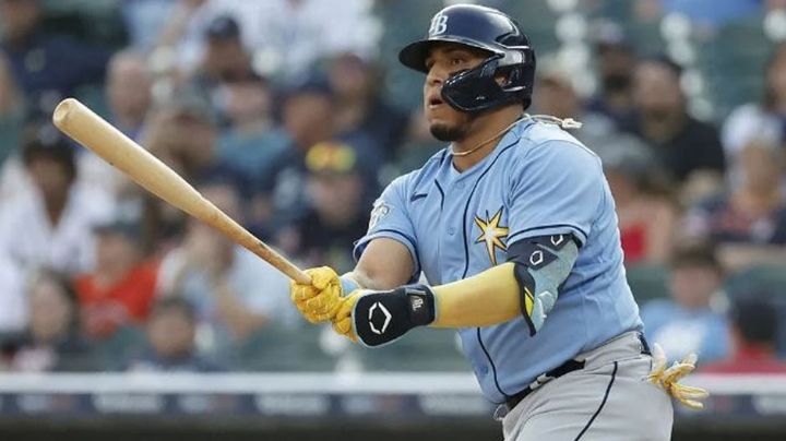 ¡Reparte leña! Isaac Paredes vuelve a mostrar su poder con el madero en la MLB