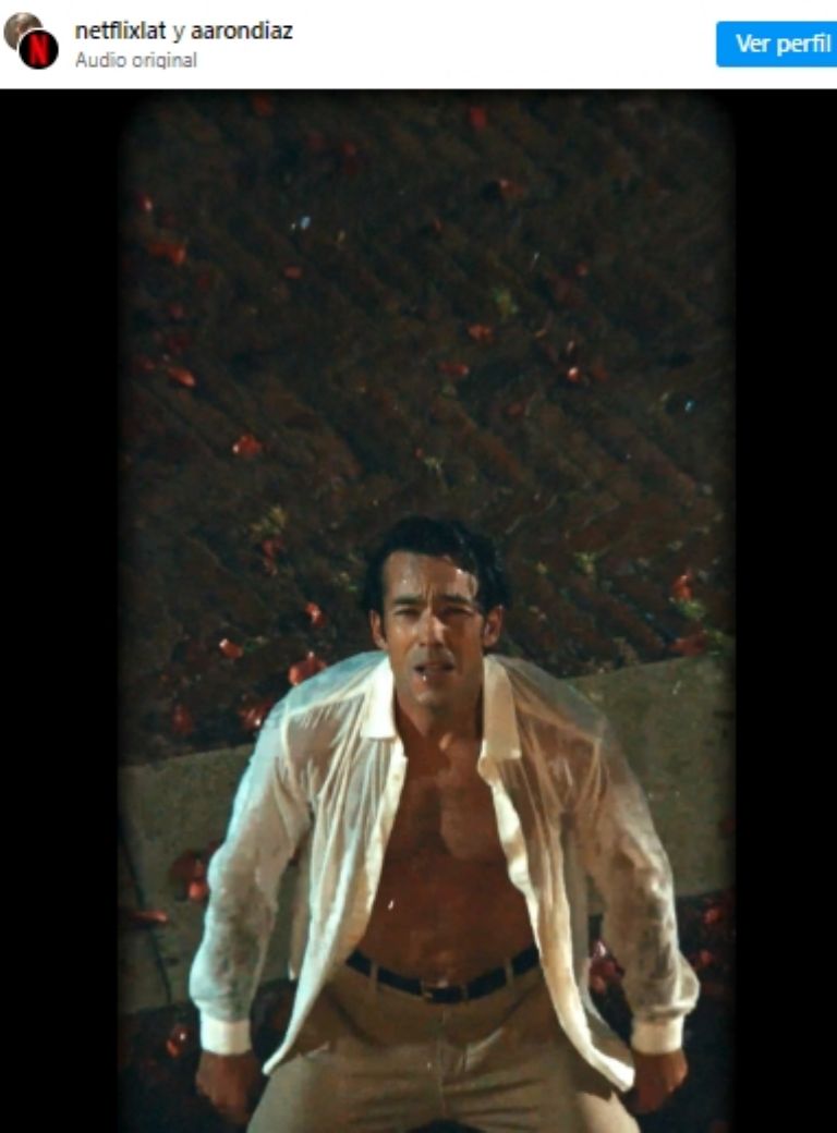 Aarón Díaz gritó el nombre de su amada bajo la lluvia