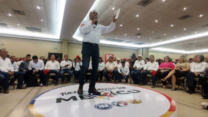 Manlio Fabio Beltrones acude a encuentro ciudadano en Ciudad Obregón