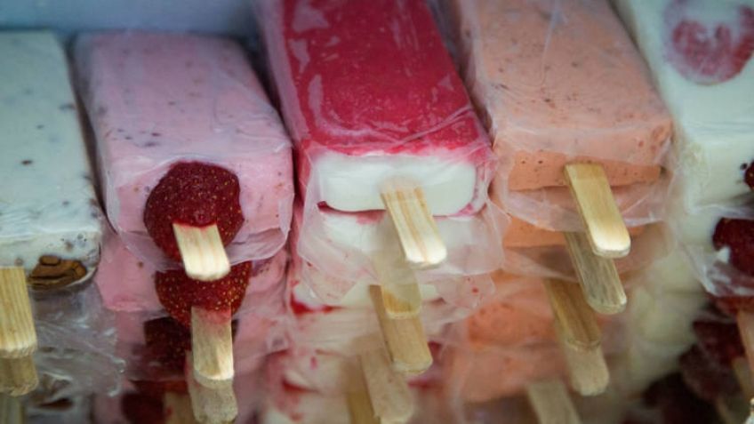 Enfermera pierde los estribos en tienda de helados en Ecatepec, Estado de México