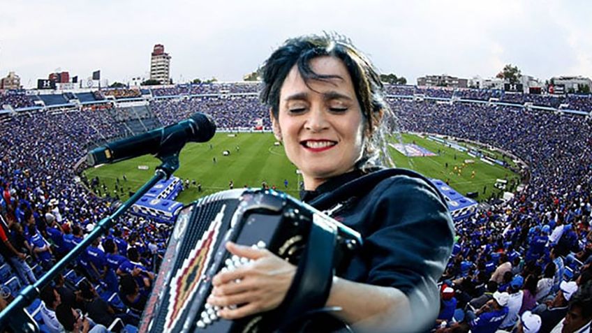 Julieta Venegas elige La Velada del Año IV sobre Cruz Azul