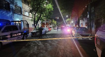 Sicarios acribillan a cuatro personas en la Peralvillo; dos murieron en el lugar