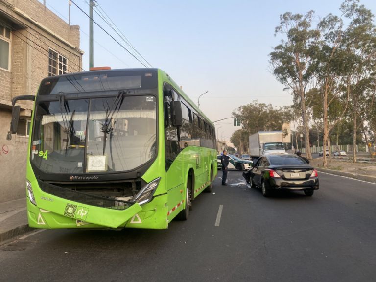 Conductor muere en el Bordo de Xochiaca