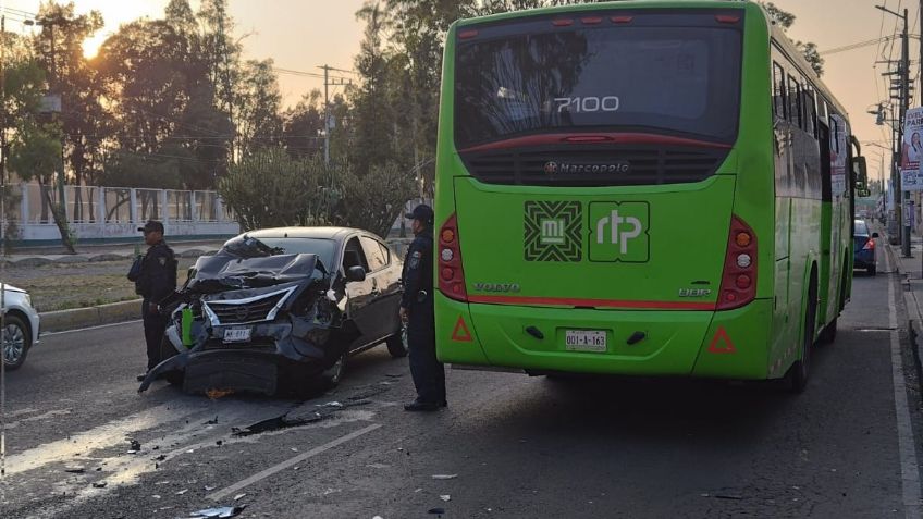 Fatídico accidente: Conductor muere al estrellarse contra RTP en el Bordo de Xochiaca