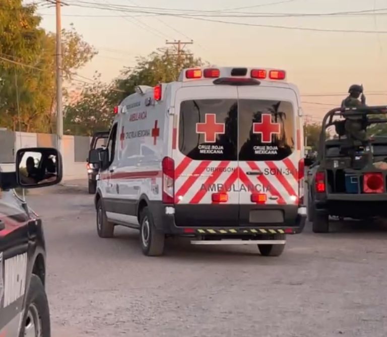 La víctima fue trasladada en ambulancia hacia un hospital