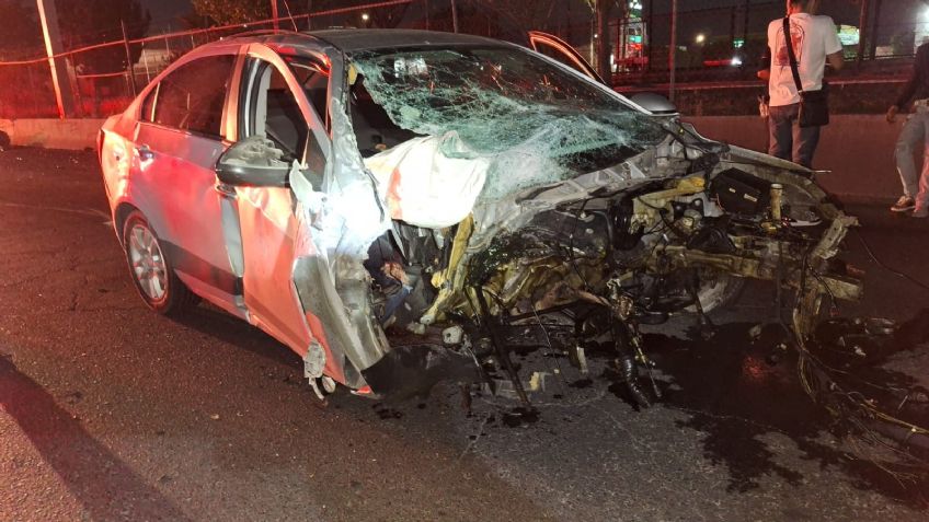 Fatídico Accidente: Conductor muere al estrellarse sobre Avenida Central, en Ecatepec