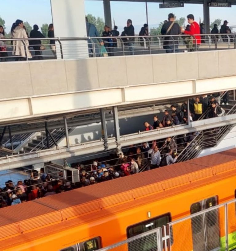 Caos en la Línea 12 del Metro