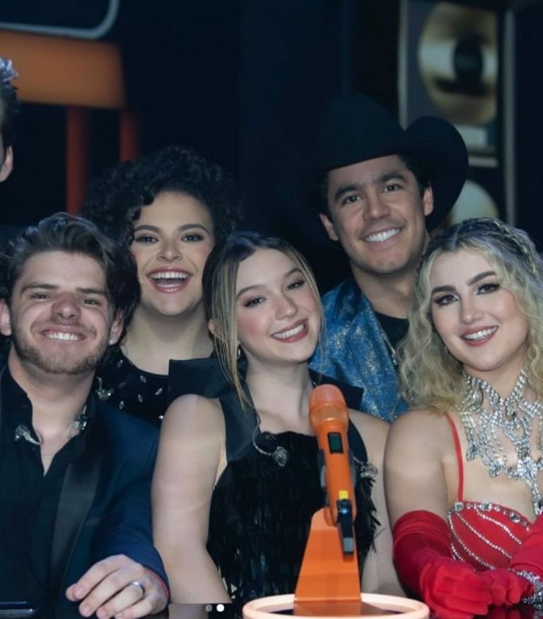 Andrea Legarreta manda mensaje a Los Herederos