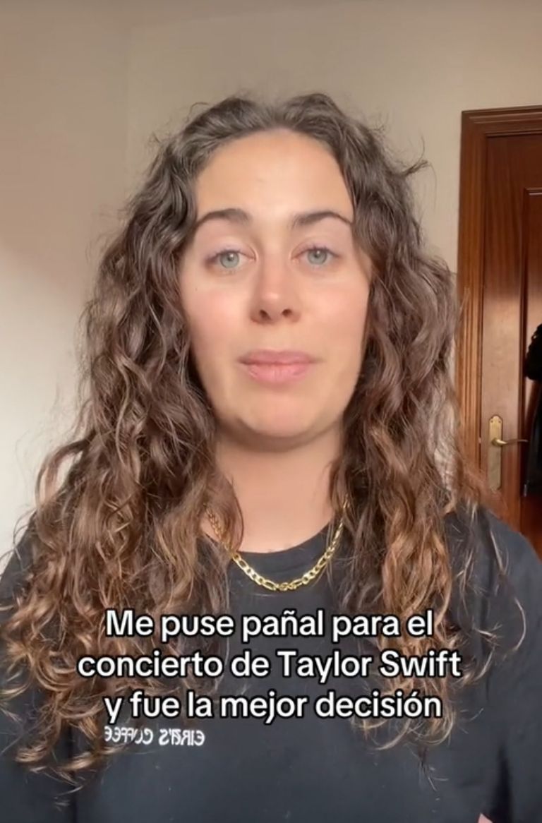 Fan usa pañal en concierto de Taylor Swift