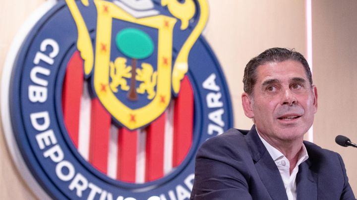 Se va Hierro; el director deportiva de las Chivas dejará al equipo por una millonaria oferta de trabajo