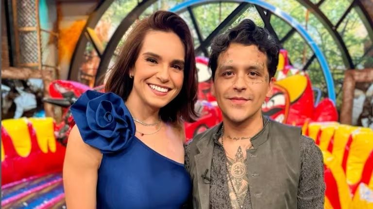 Exhiben a Christian Nodal por la forma en la que miró a Tania Rincón en HOY