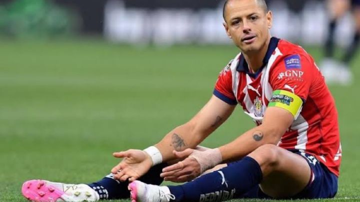 'Chicharito' se despide de Fernando Hierro y le agradece por regresar a Chivas