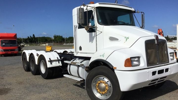 Arrancones de tractocamiones termina en tragedia; saldo de 3 muertos y 5 heridos