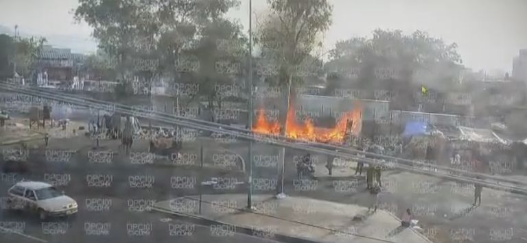 fuego consume casas de campañas de personas indigentes en la GAM