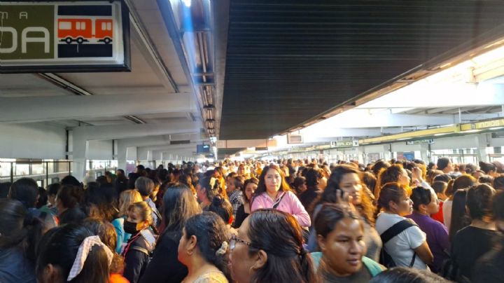 Caos en el Metro de la CDMX: Usuarios reportan retrasos de 40 minutos en la Línea B
