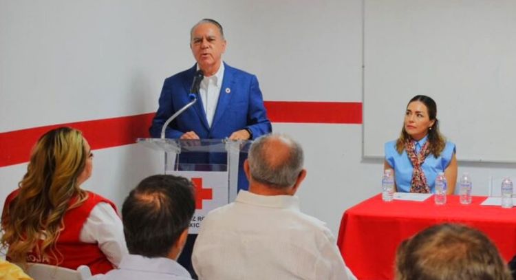 Cruz Roja de Guaymas tiene nuevo consejo directivo; llegan con una ambulancia 