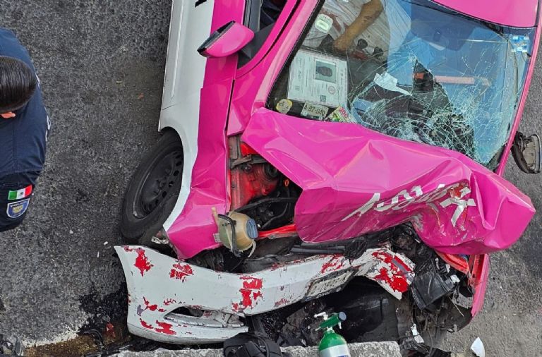 Taxista accidentado en Cuautepec