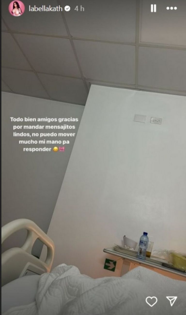Bellakath es hospitalizada por cirugía estética