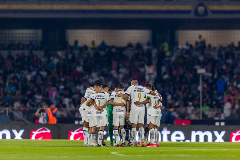 Pumas vs Cruz Azul EN VIVO