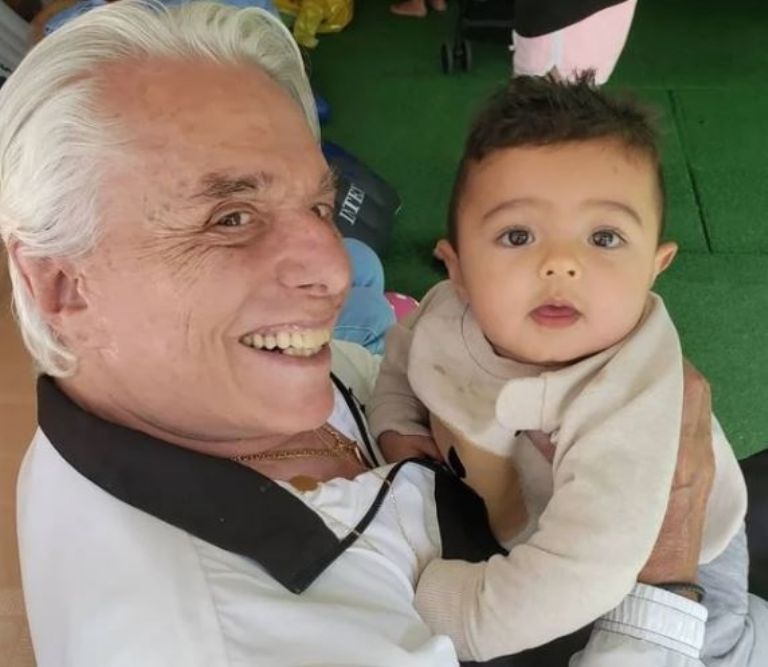 Enrique Guzmán desata críticas por comentarios sobre su nieto