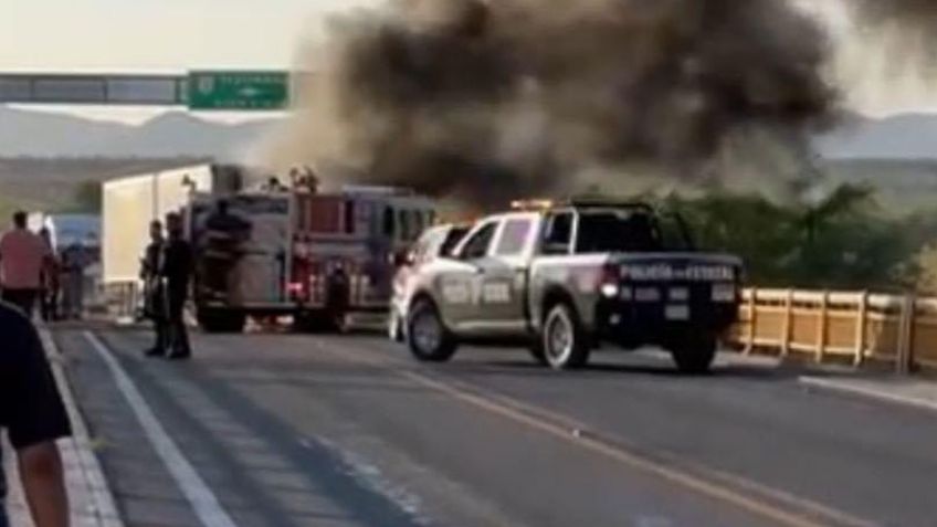 VIDEO: Reportan enfrentamiento en carretera de Sonora; sicarios incendiarían un tráiler