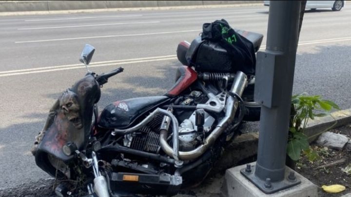 (FOTO) Alerta en Avenida Central: Conductor atropella a motociclista y se da a la fuga
