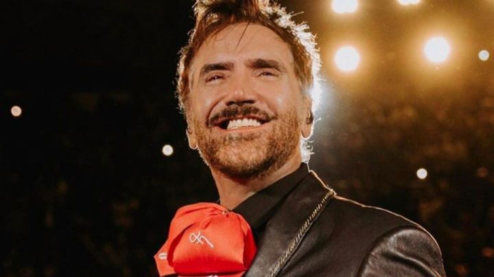 Alejandro Fernández reacciona a controversia por pantalón ceñido y considera demanda