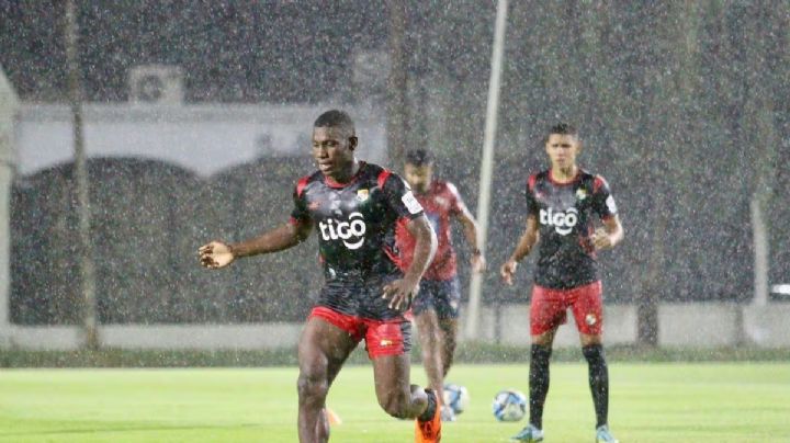 Lamentable: Este futbolista panameño muere durante una balacera en evento deportivo