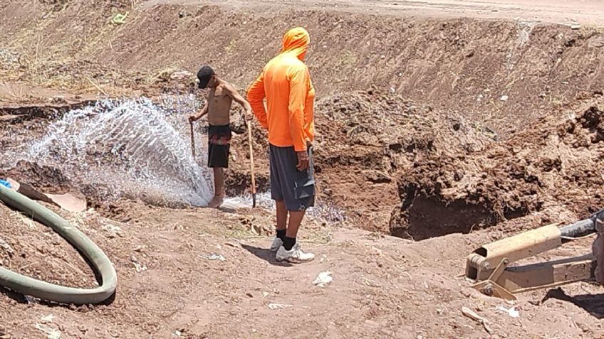 Cajeme: Ruptura de tubería deja a 3 colonias sin agua; Oomapasc trabaja para repararla
