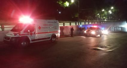 Amanece muerto: Ciclista se cuelga de un puente en Circuito Interior y Paseo de la Reforma