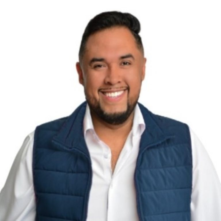 Jorge Luis Estrada, uno de los candidatos que se registró como parte del género femenino. Foto: Internet