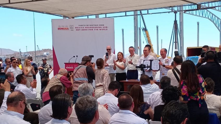 Suceso histórico: Embarcan el primer vehículo de la Ford en el Puerto de Guaymas, Sonora