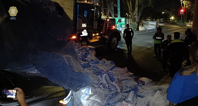 Autoridades se movilizan por accidente en Viaducto. Foto: Twitter SSC 
