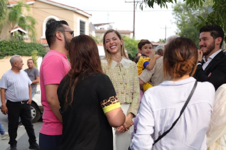Mariana Rodríguez fue a votar con su esposo, Samuel García