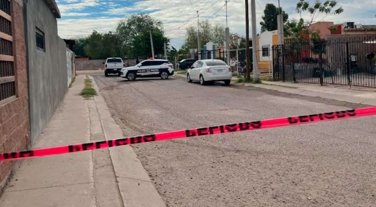 Hombre baleado fuera de su casa 