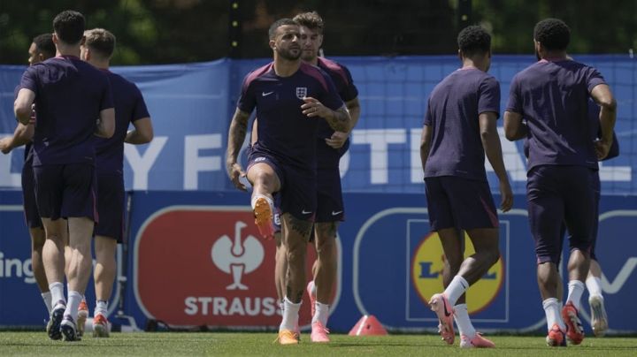 A callar bocas; Inglaterra busca finalizar como líder de grupo ante Esolovenia