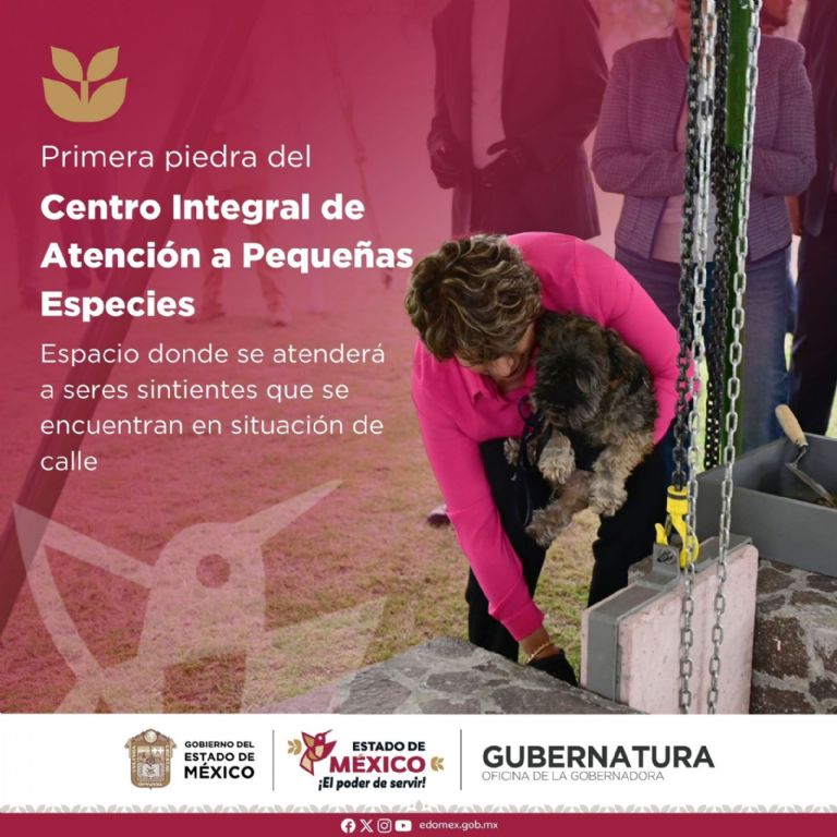 Delfina Gómez coloca primera piedra