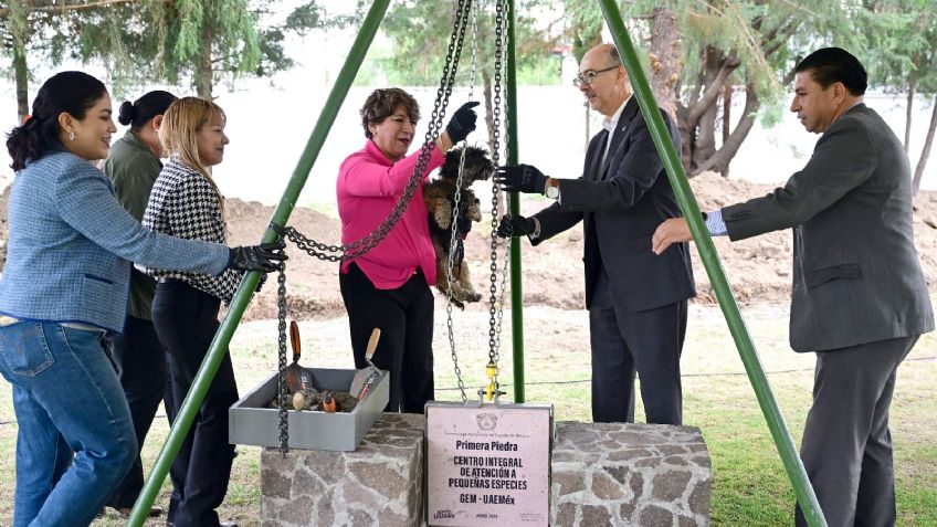 Abandono de mascotas: Delfina Gómez coloca primera piedra de Centro de Atención en Edomex