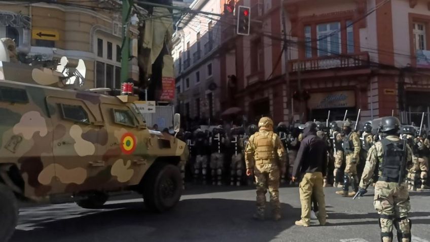Golpe de Estado en Bolivia: Ejército tira puertas del Palacio de Gobierno con tanque militar