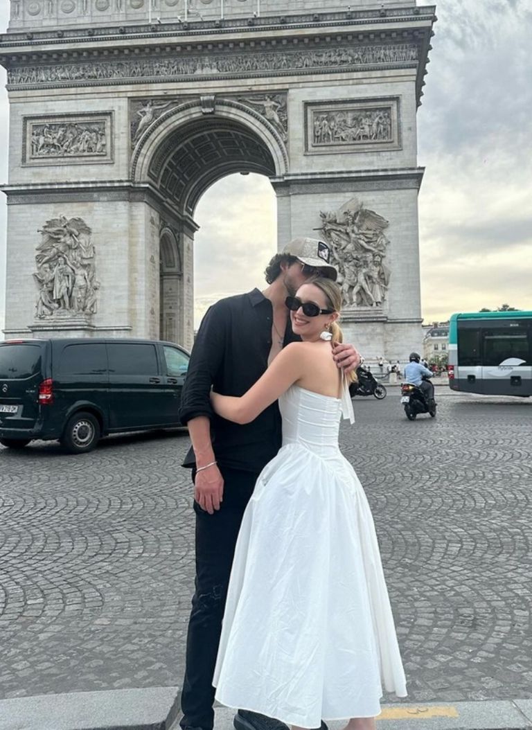 Mía Rubín en París con Tarik Othon