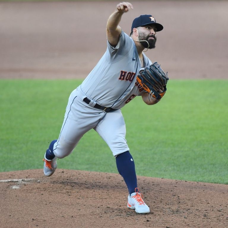 El lanzador mexicano no se recupera de una grave lesión