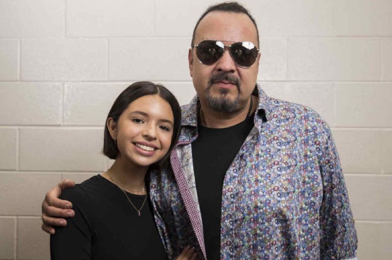 Aseguran que Pepe Aguilar y Ángela apenas y tuvieron interacción en el Jaripeo Sin Fronteras