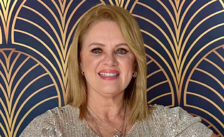 Destrozan a Erika Buenfil por el exceso de filtros