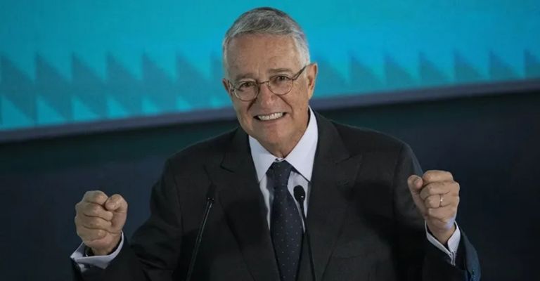 Ricardo Salinas Pliego reflexiona sobre las elecciones y arremetería contra Laura Zapata