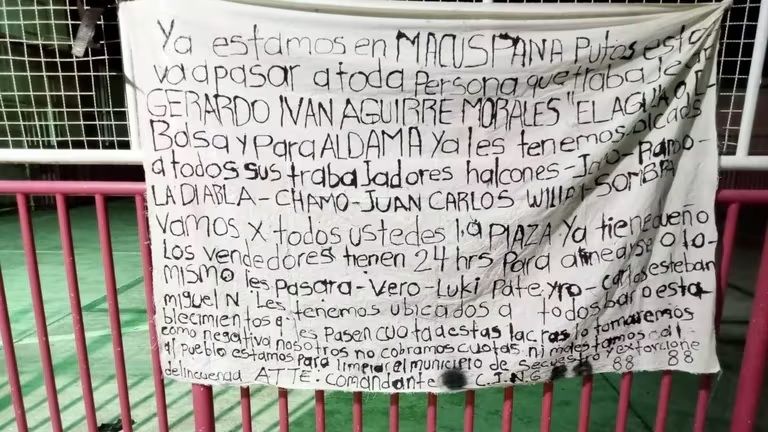 Hallan 3 cuerpos decapitados frente a un jardín de niños en Macuspana, Tabasco