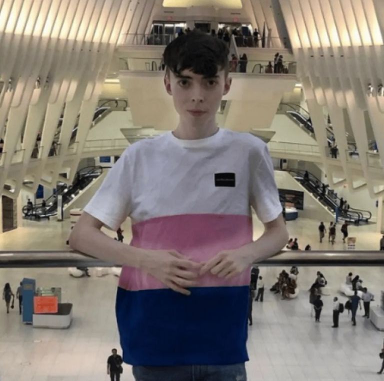 Brandon MIles May se vuelve viral por lucir más joven